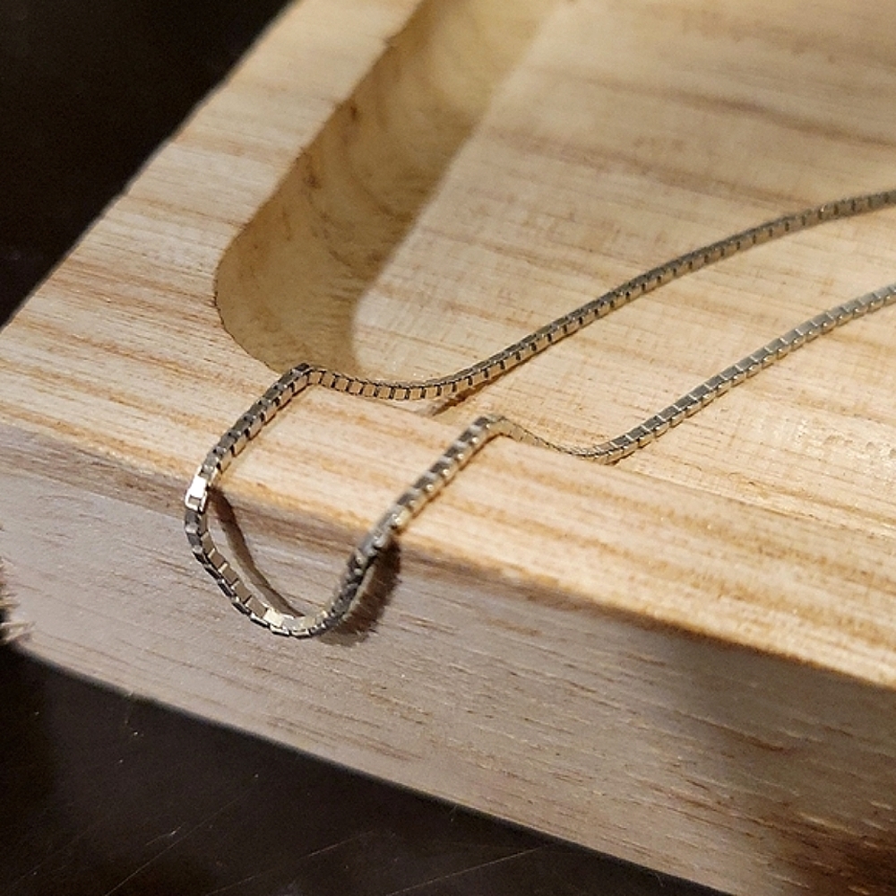 Sterling Box Chain Bracelet 925 Italy 7" 1mm